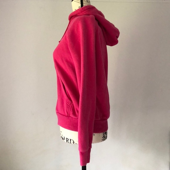 Nike hoody.
Medium but fit like small! - Picture 2 of 5